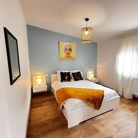 Côte De Nacre, 4 à 6p, La Ferme De * Valambray